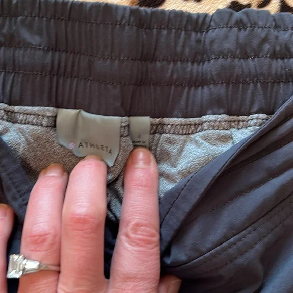 Gray lined Athleta pants - Picture 4 of 4